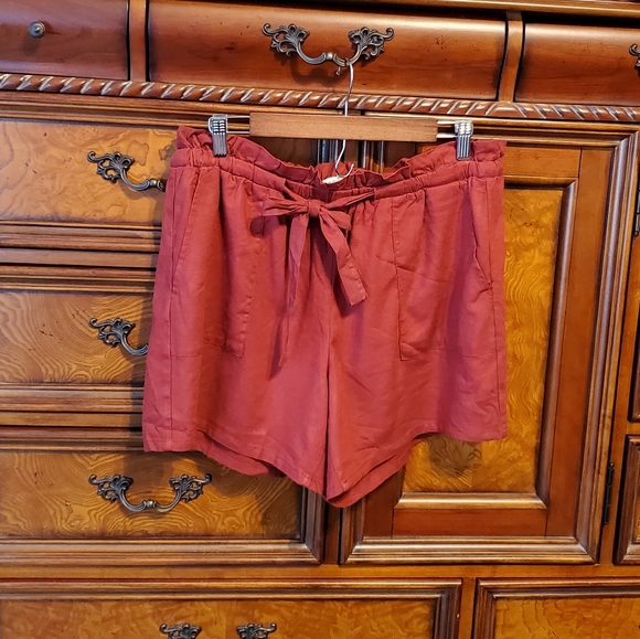 NWT TORRID rust red linen blend shorts 00, 10 - Picture 5 of 6